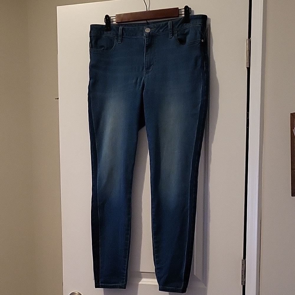 a.n.a Women's Blue Jeggings